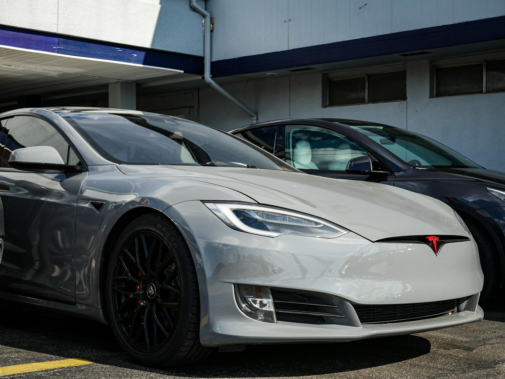 Tesla Stock Pressure Sparks 70% Downside Scenario Ahead