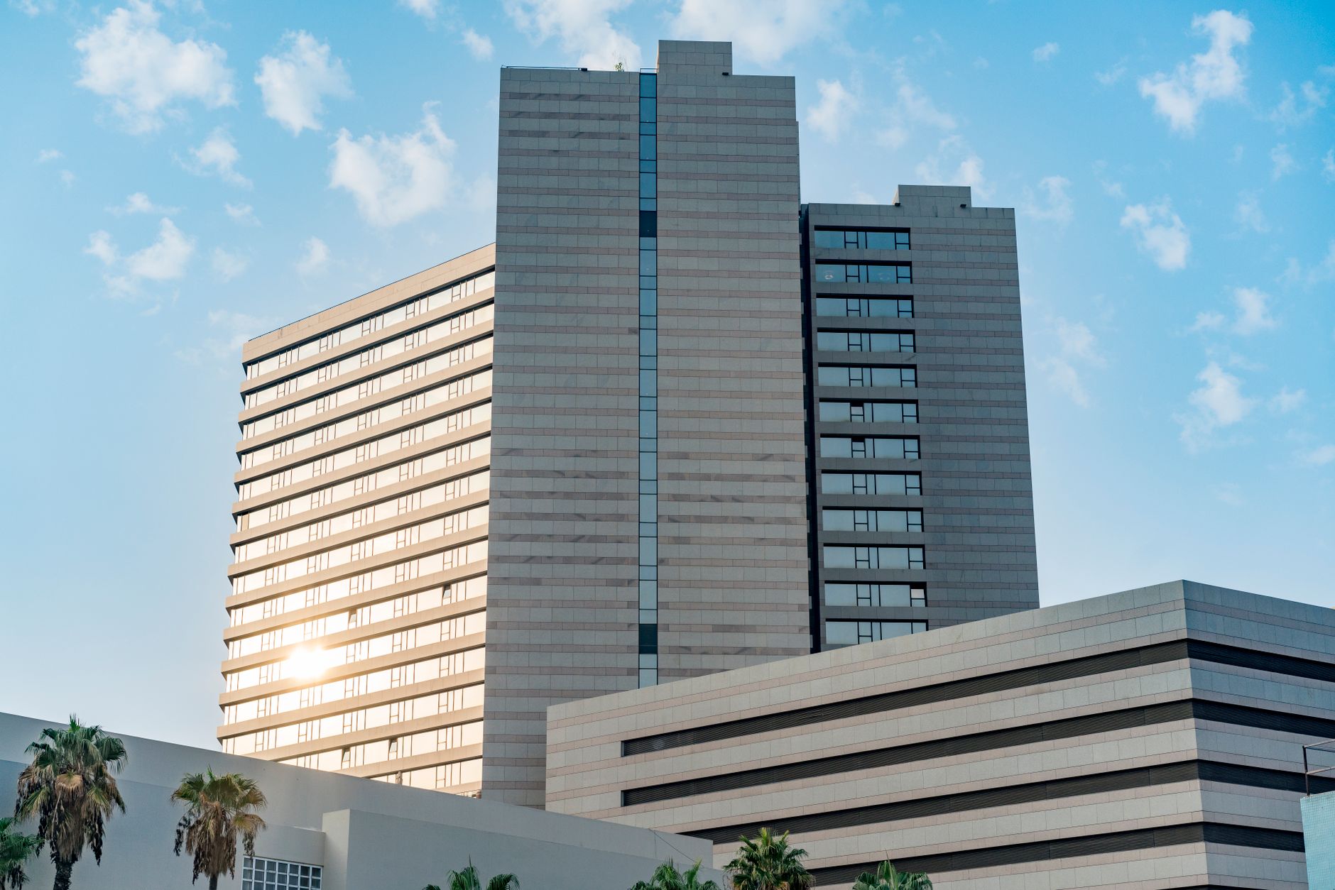 This Hotel REIT Just Surged as Travel Rebounds in 2026