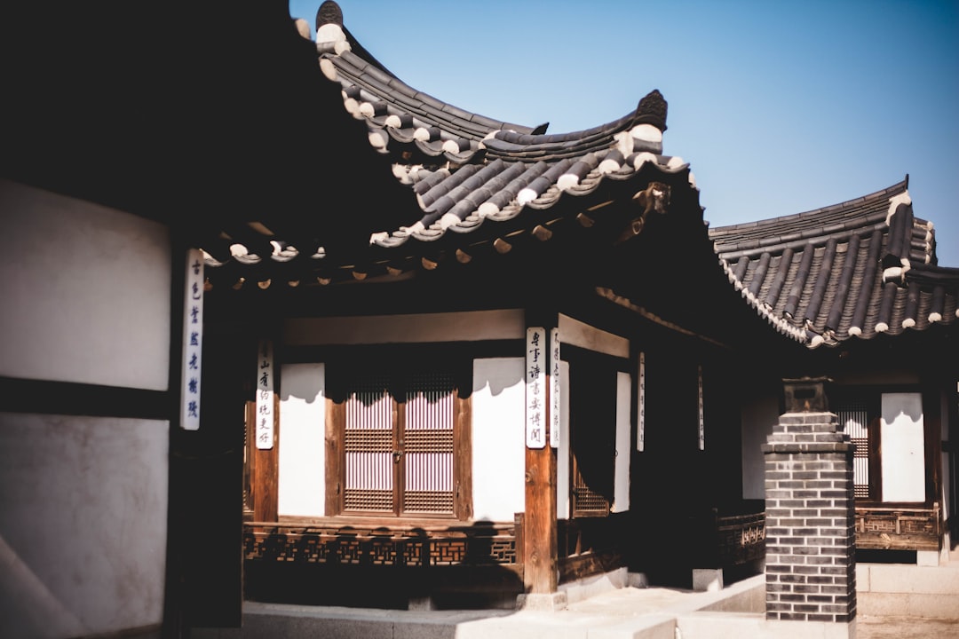 This Niche Korea Fund Surges on Memory Chip Boom Today