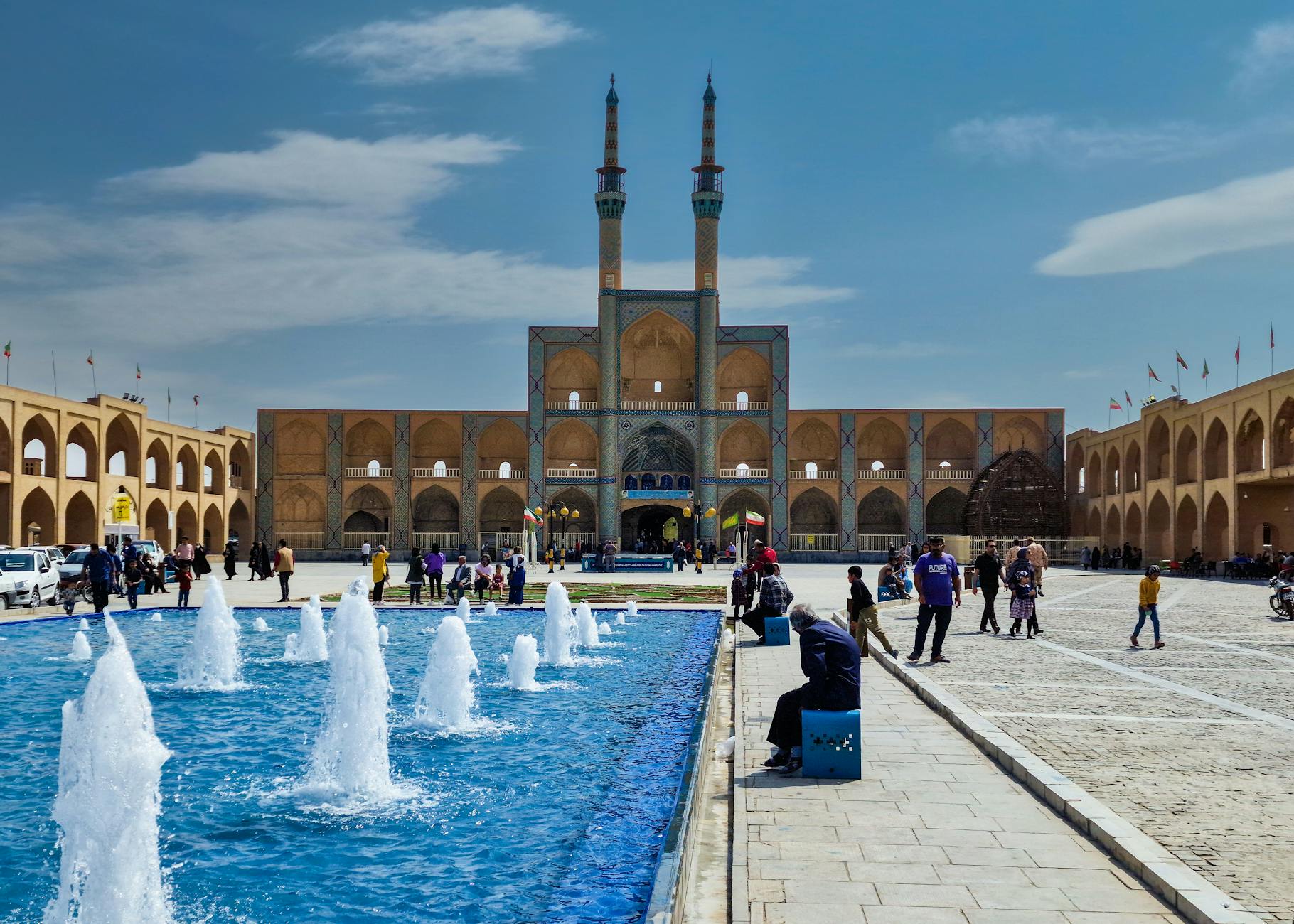 Trump Says Iran Deal Nearing Completion, Bitcoin Rises