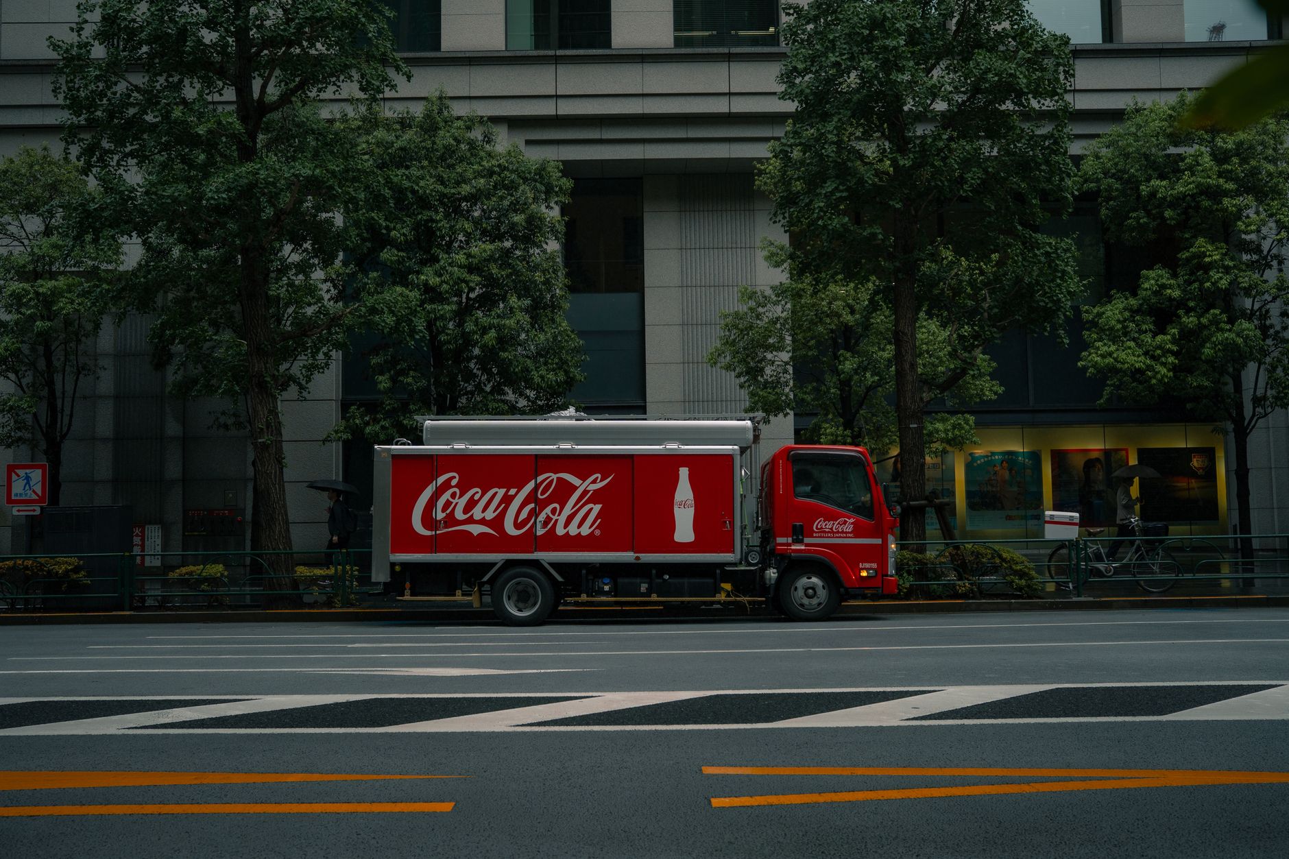 Walmart Drops Coke Price by 33% in Major Summer Move