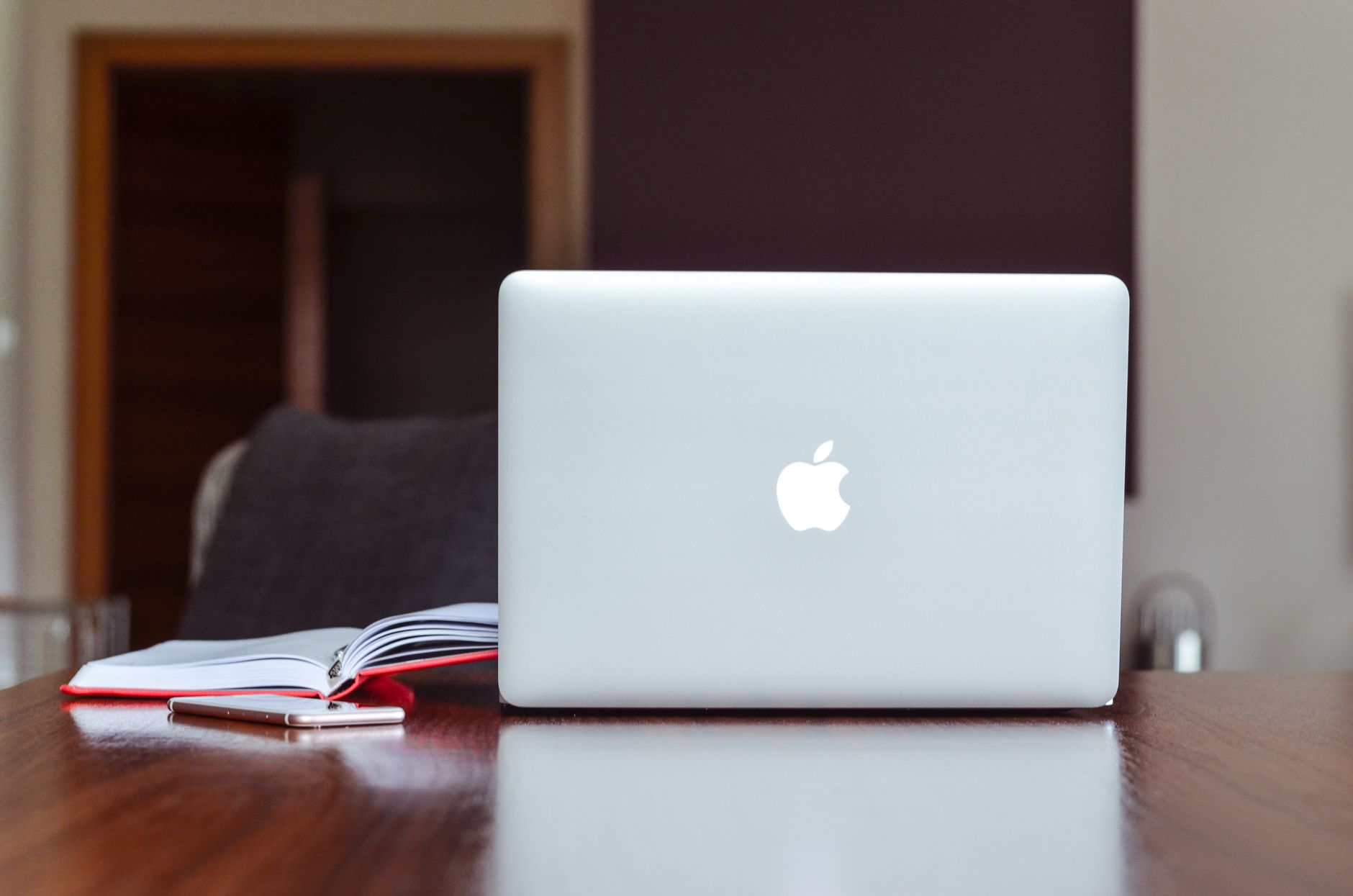 What $10K Invested When Tim Cook Took Over Is Worth Now