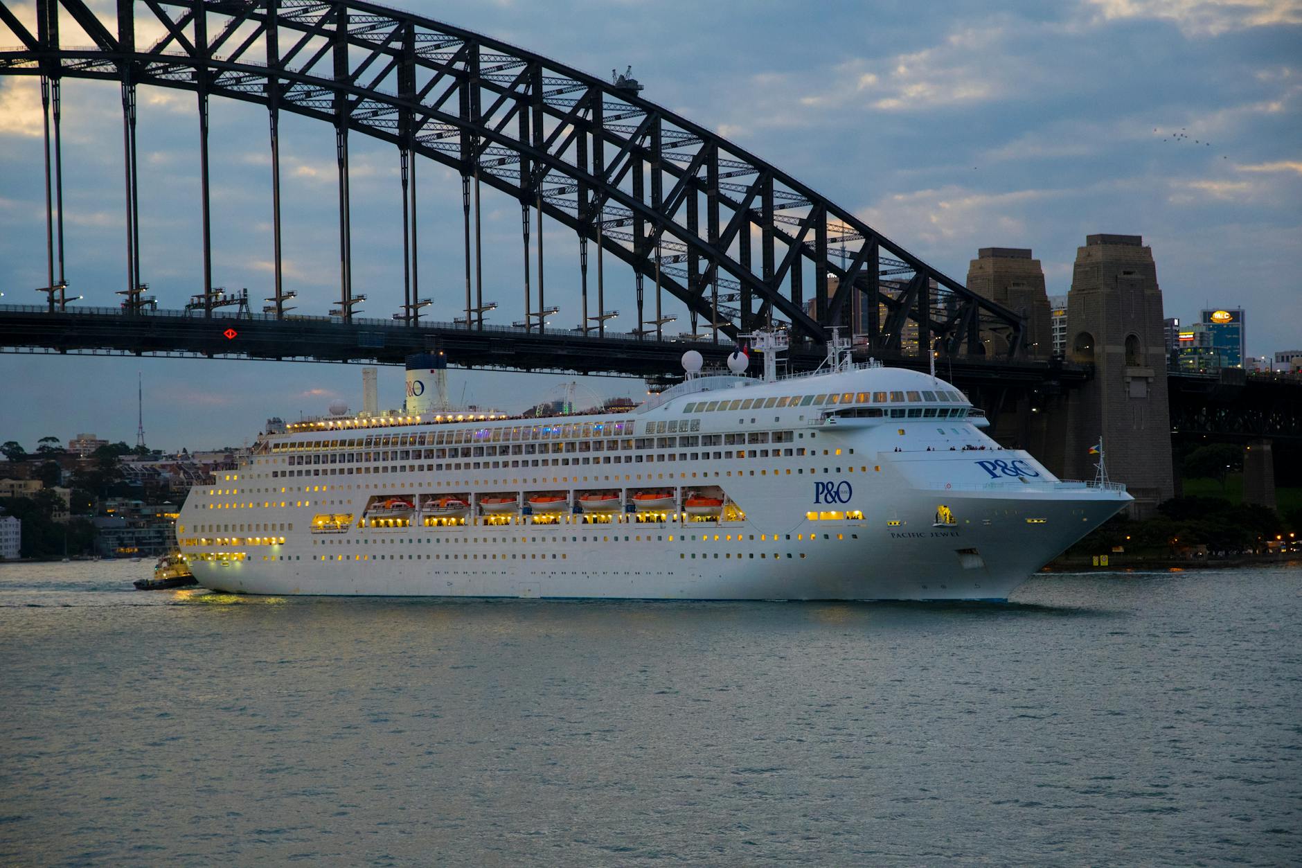 Which Cruise Giant Actually Delivers the Smarter Return