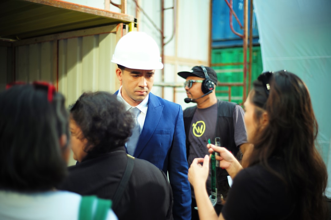 Worker Engagement Just Decade Drops as Managers Face Heat