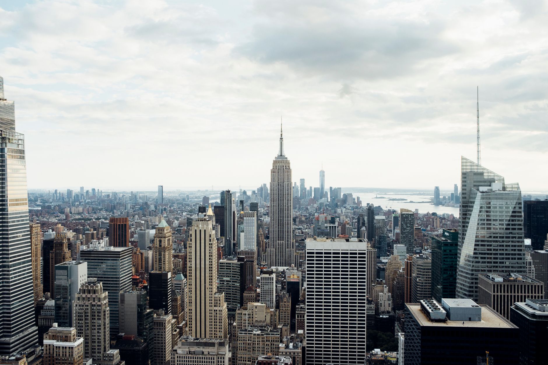York, State Without Nearly Data Centers, Bans New Builds