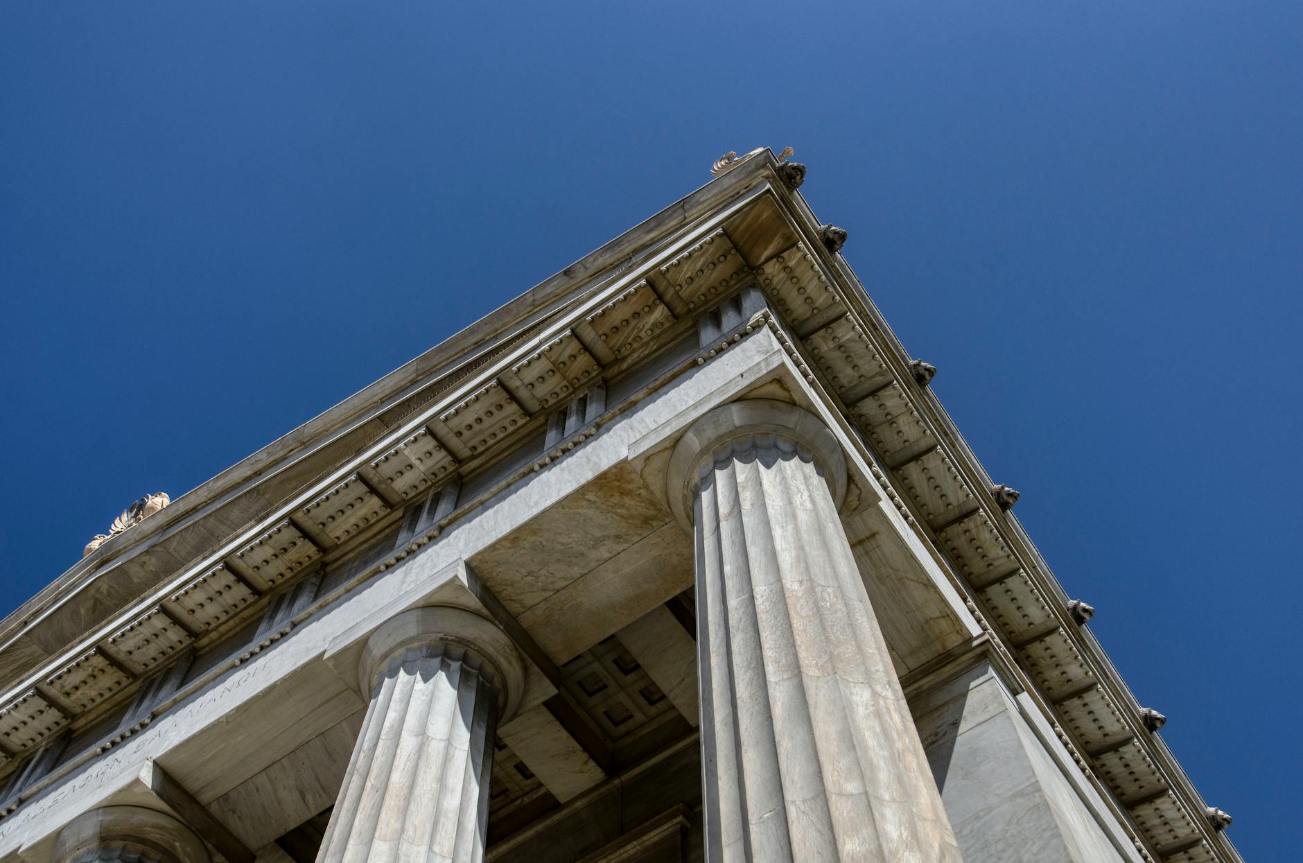 Your Trusted Advocate Your AI: Agentic Finance Dilemma