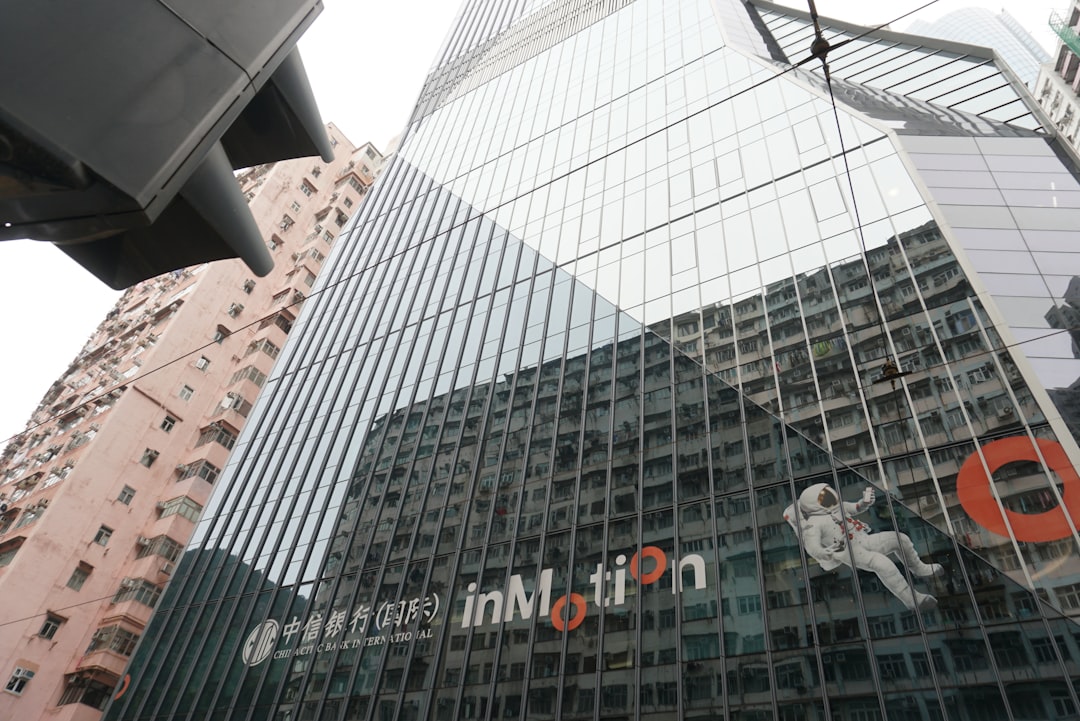 What Investors Should Watch: Markets, Jobs, and Wages