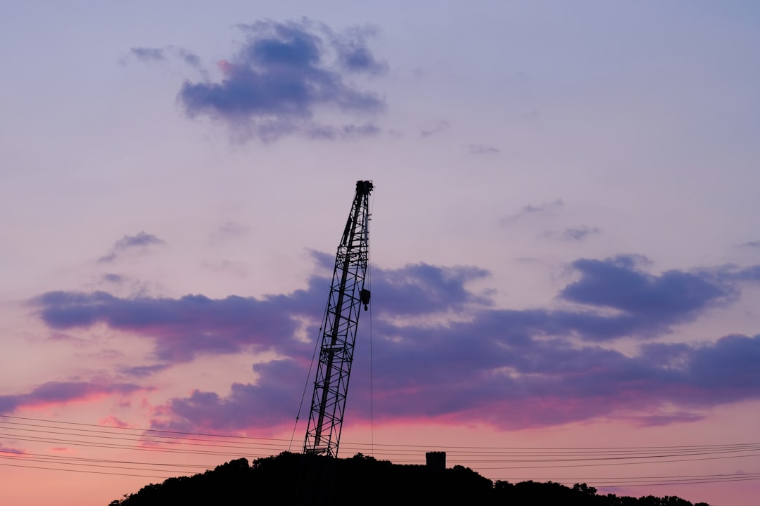 Is Occidental Petroleum a Good Buy Right Now? A Framework for Decision-Making