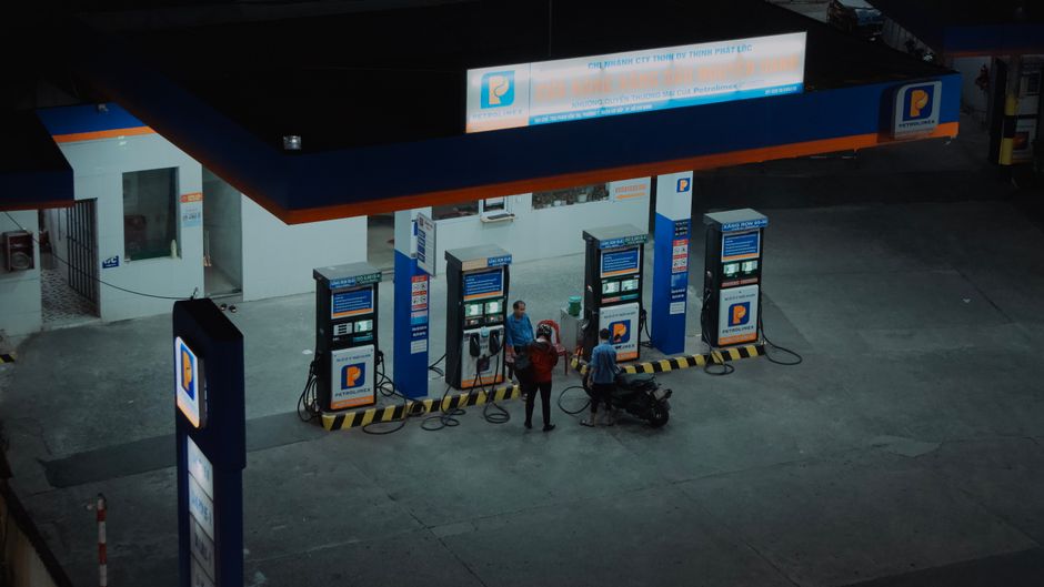 From Crude to Gas Pumps: Why Your Gas Looks Like This