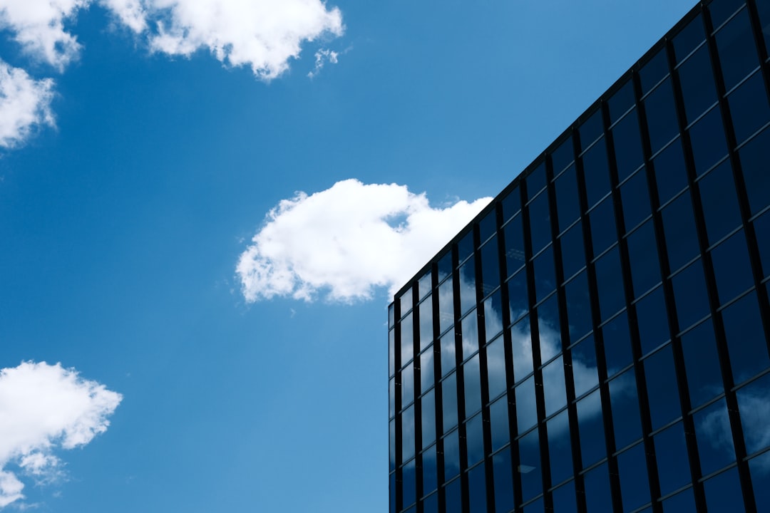 H3: Oracle’s Dual Engine: Cloud Infrastructure And AI-Driven Applications