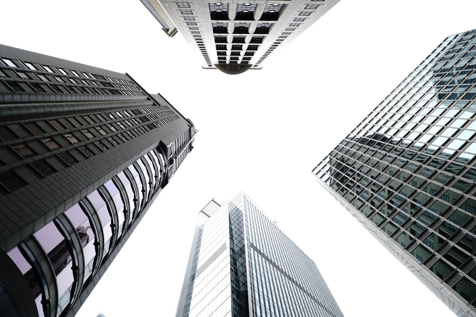 How The Performance Differs: Mechanics, Risks, And Real-World Behavior