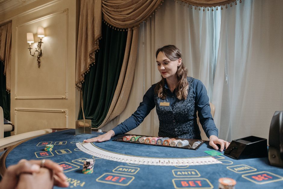 Street Expectations: A Wide Range of Bets on Valuation