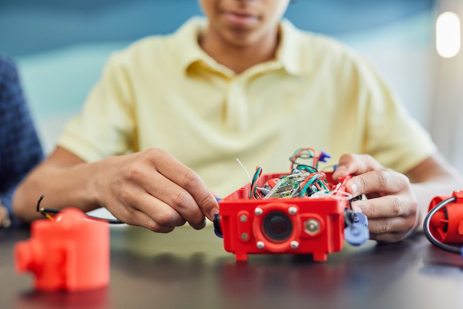 A Hidden Pipeline: Teen Engineers and Minecraft Servers