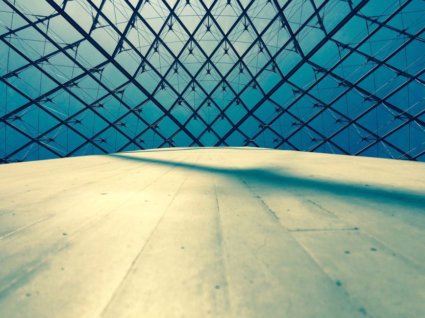ETF Landscape: Broad Exposure vs. AI-Centric Bets