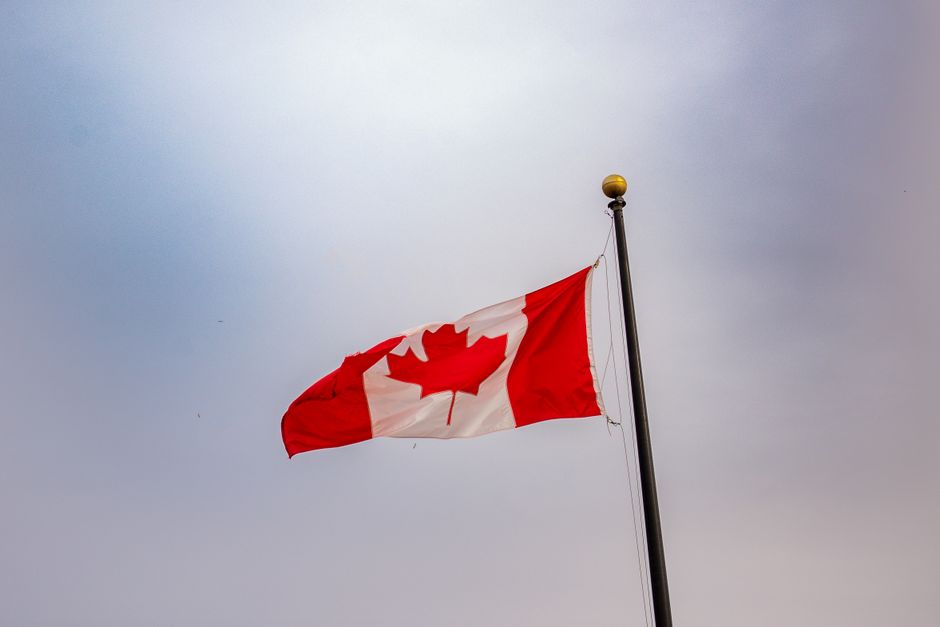 Spotting Red Flags Early: How to Recognize a Potential Romance Scam