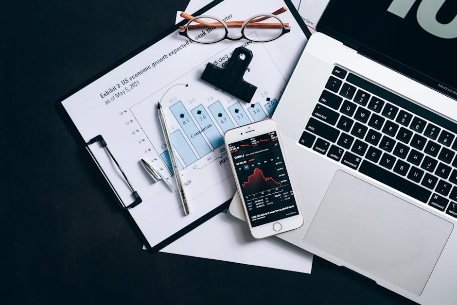 Financial Outlook: How Analysts Are Thinking About TRI Right Now