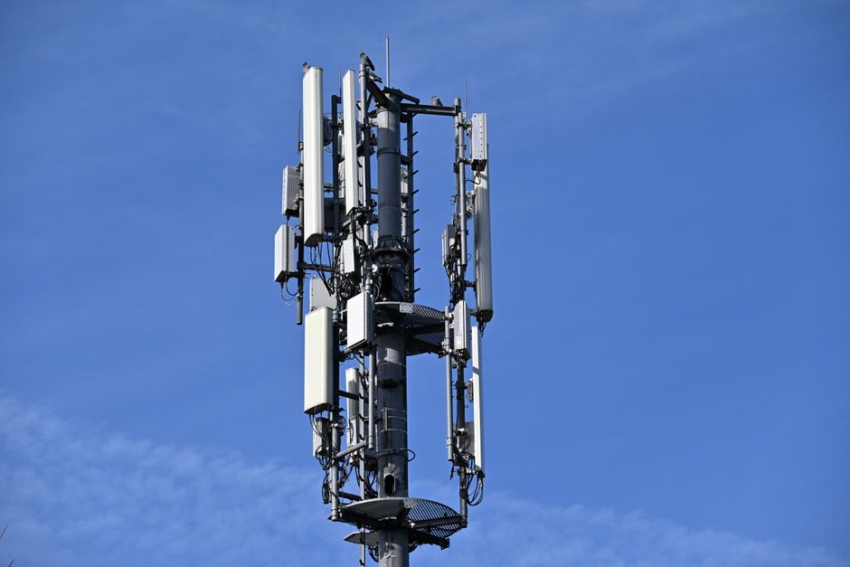 The Tech Behind Direct-to-Phone Satellites