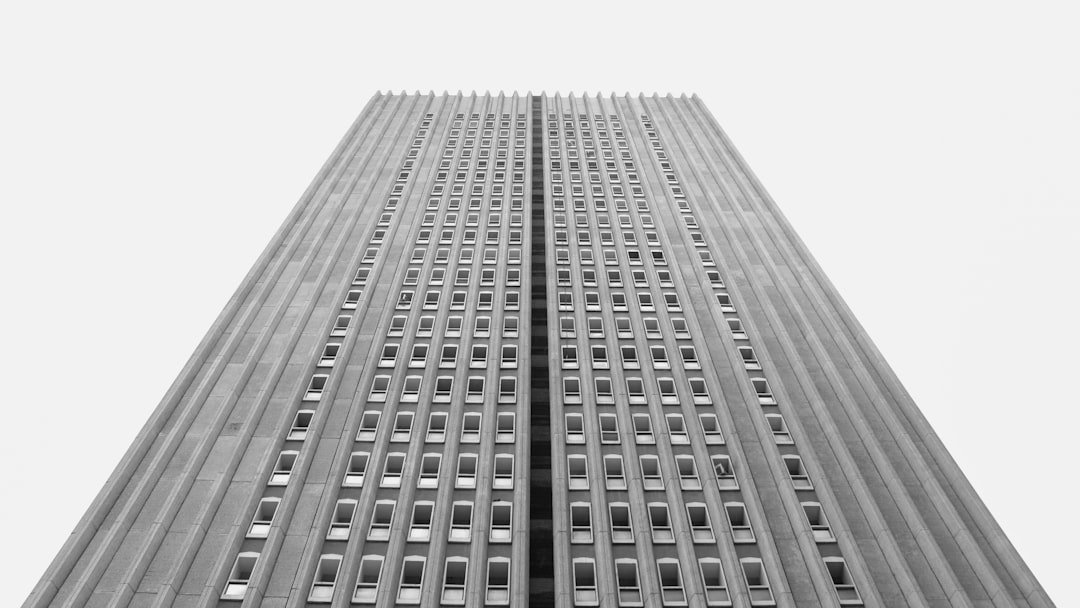 Portfolio Structure: How Much to Allocate to SPXL or TQQQ?