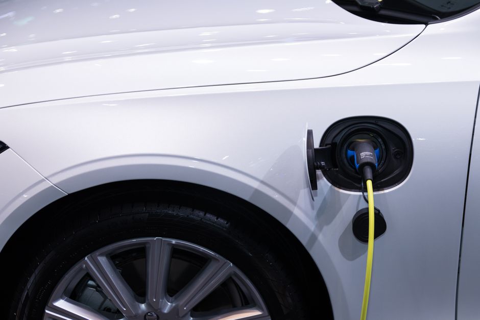 Comparing EV Leaders: Lucid, Rivian, And Tesla