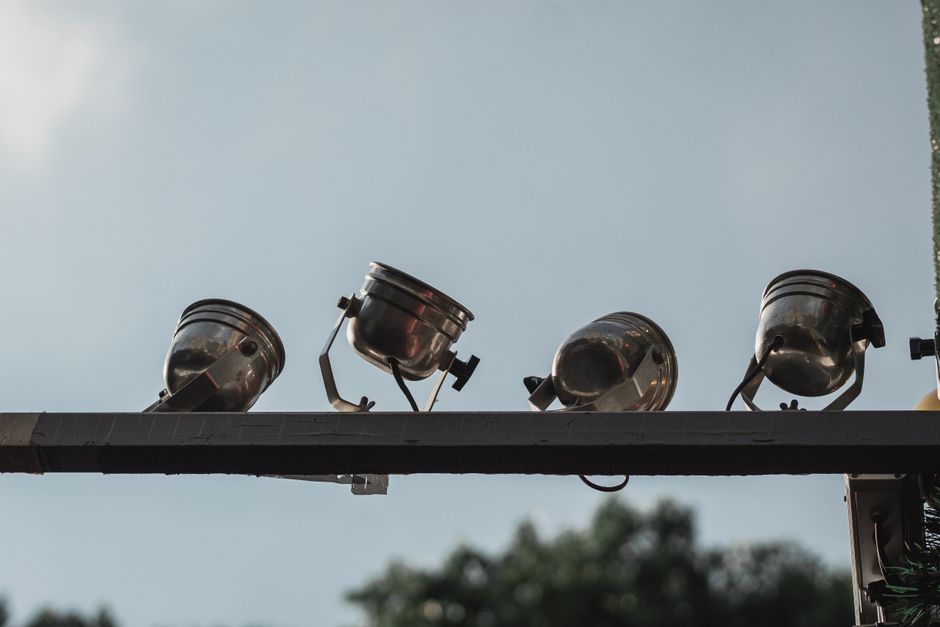 Turning The Spotlight: Industry Peers And Sector Signals