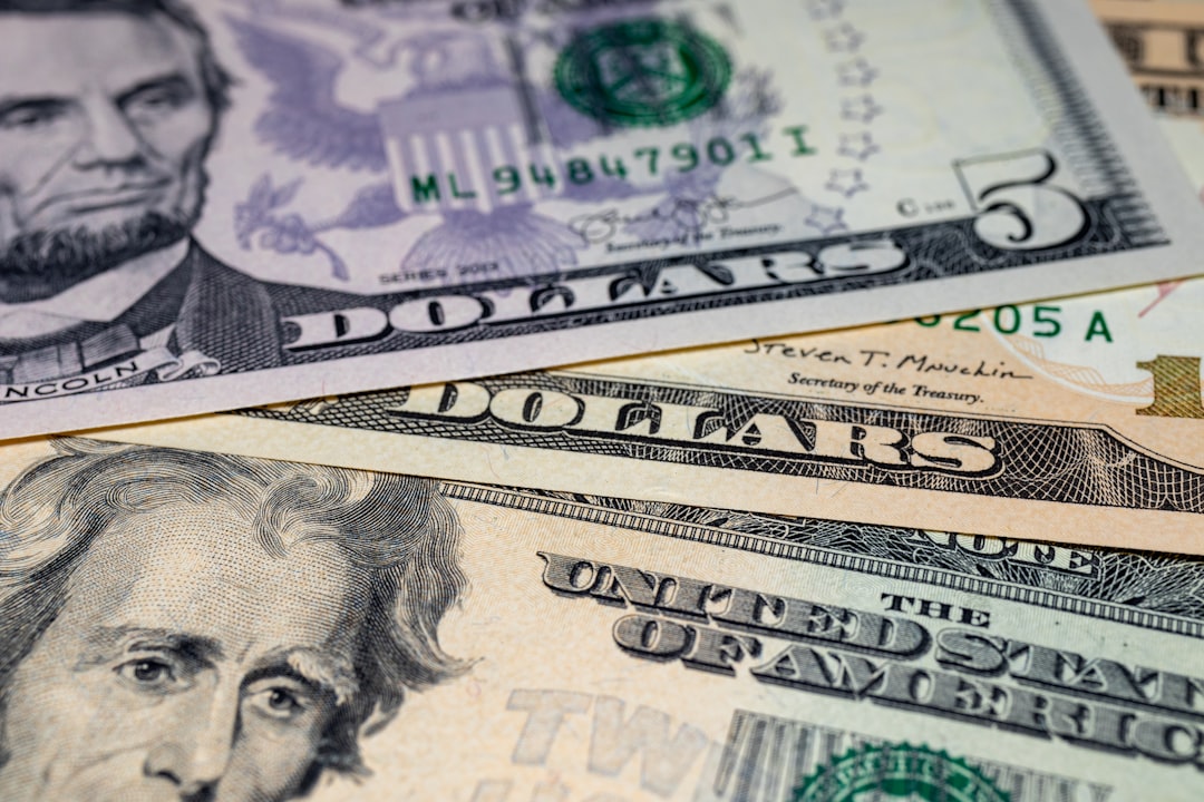 How To Trade Or Invest In A Stock-Split Stock Before Soars Setup