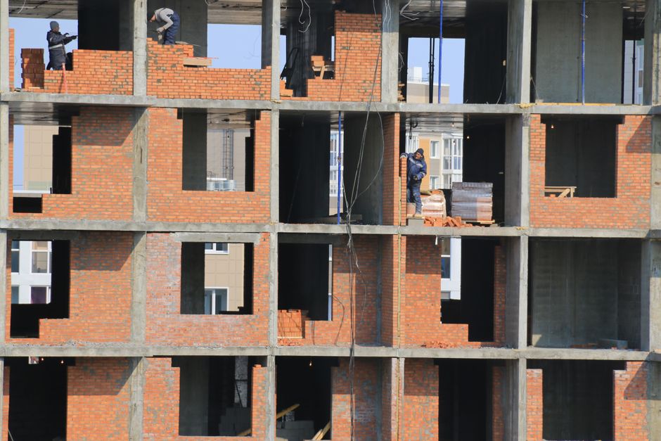 Builders React: Confidence Remains Cautious