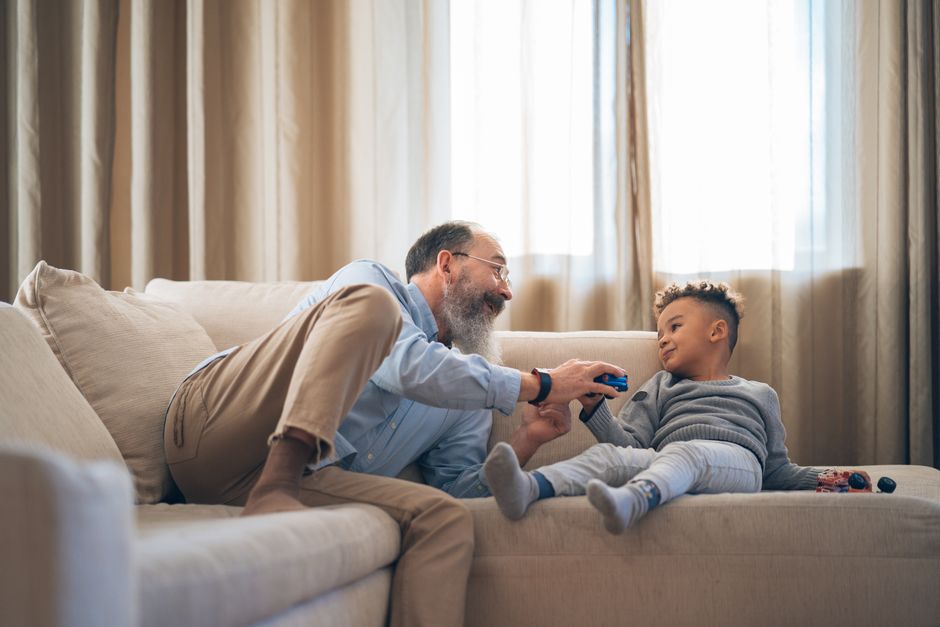 Generational dynamics in retirement savings