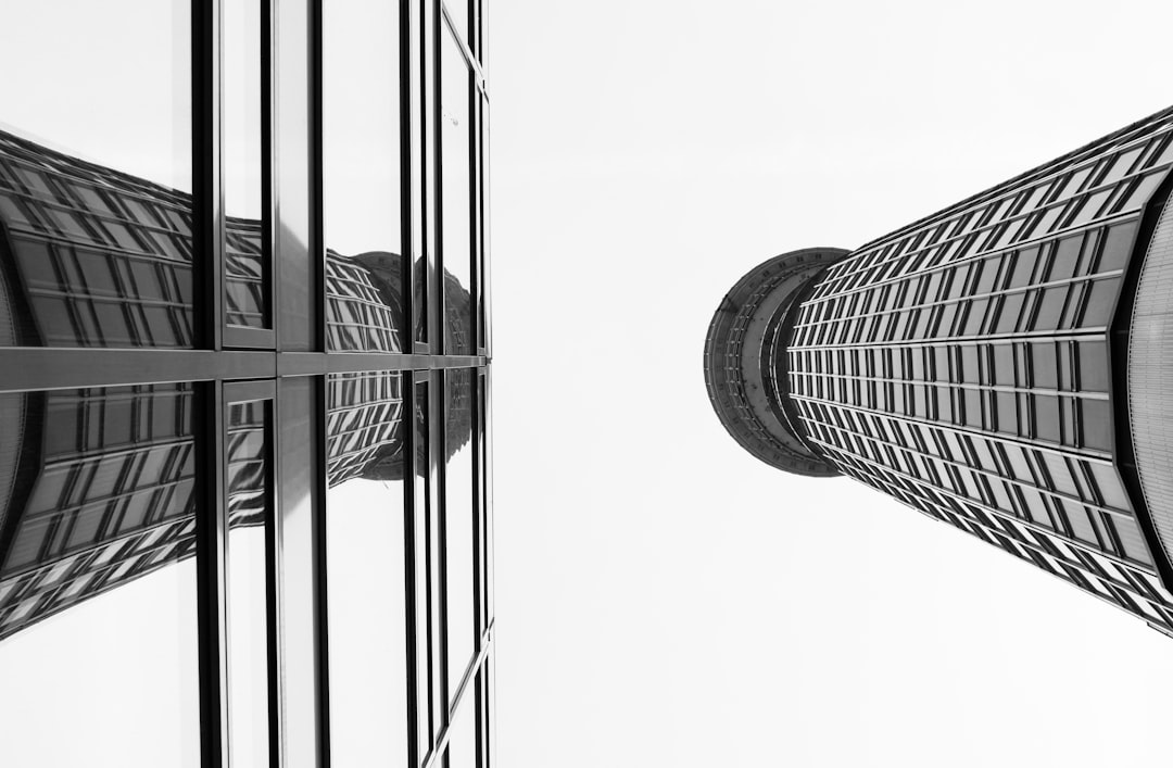 
  Corporate leaders are balancing talent retention with real estate costs and culture. Major firms have experimented wi