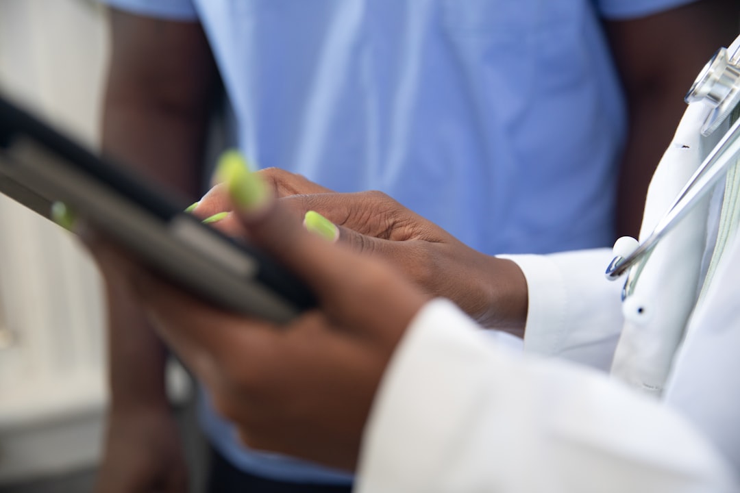 How to Evaluate This Healthcare Infrastructure Stock Today