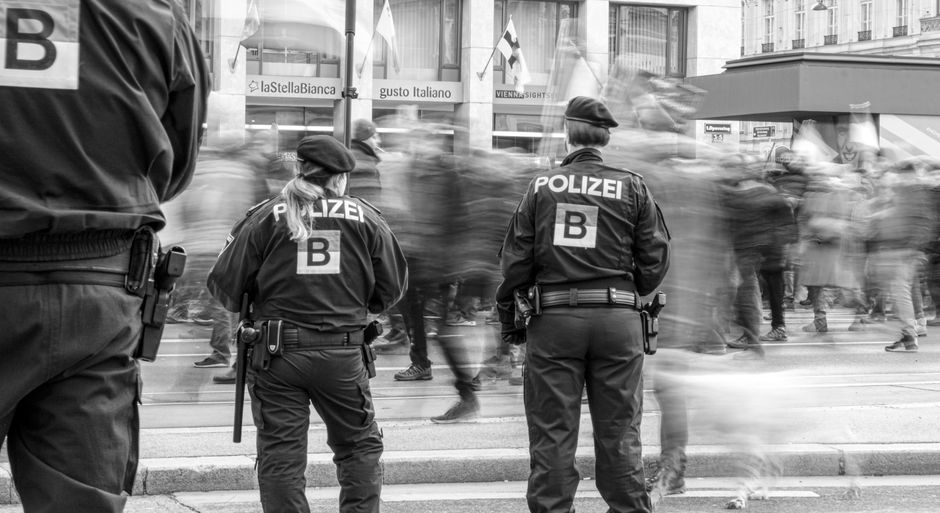 Law Enforcement Standing Shifts