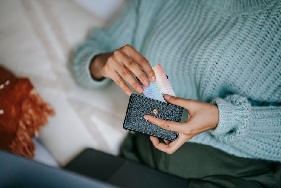 Corporate and Consumer Signals: Wallets Under Pressure