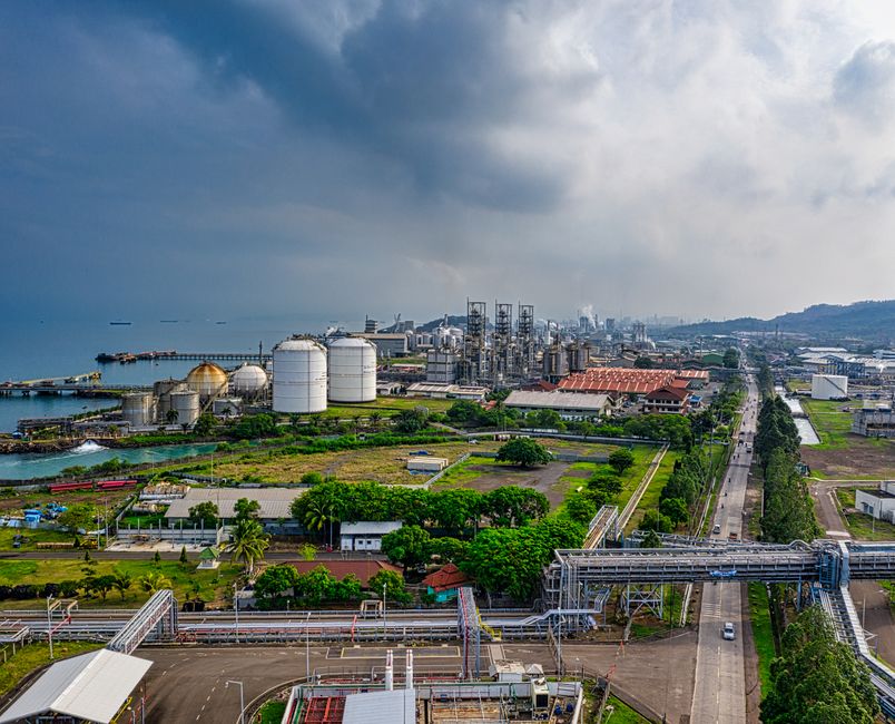 Market Ramifications: Oil, Gas, and Portfolios in Flux