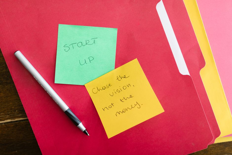 Why Insiders Sell: Common Motivations Investors Should Understand