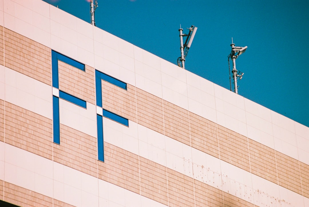 Why Large ETF Trades Matter for Individual Investors