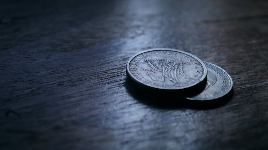 Putting The Focus On The Keyword: Why Couples Often Leave Social Behind The Table