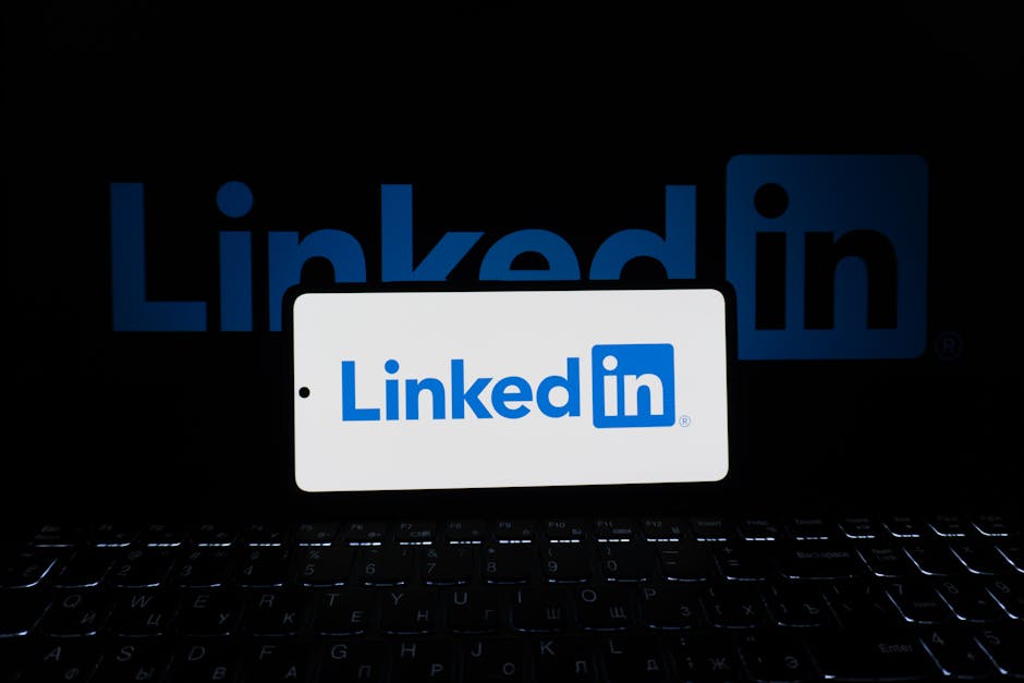 LinkedIn Thread: A Pulse on Industry Sentiment