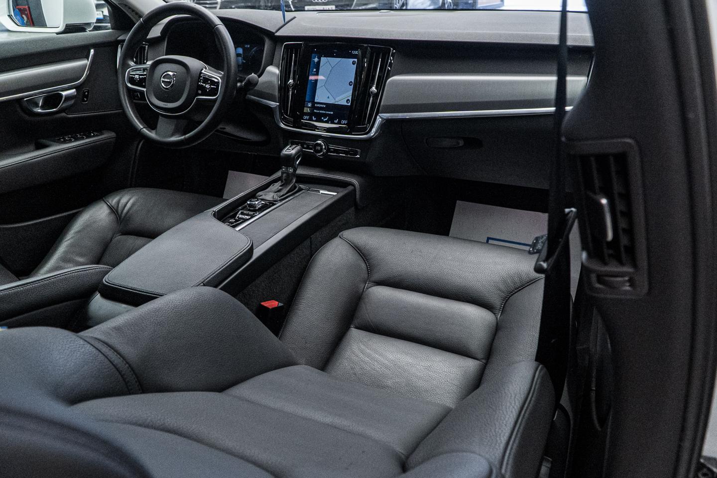 Volvo S90 — poza 2