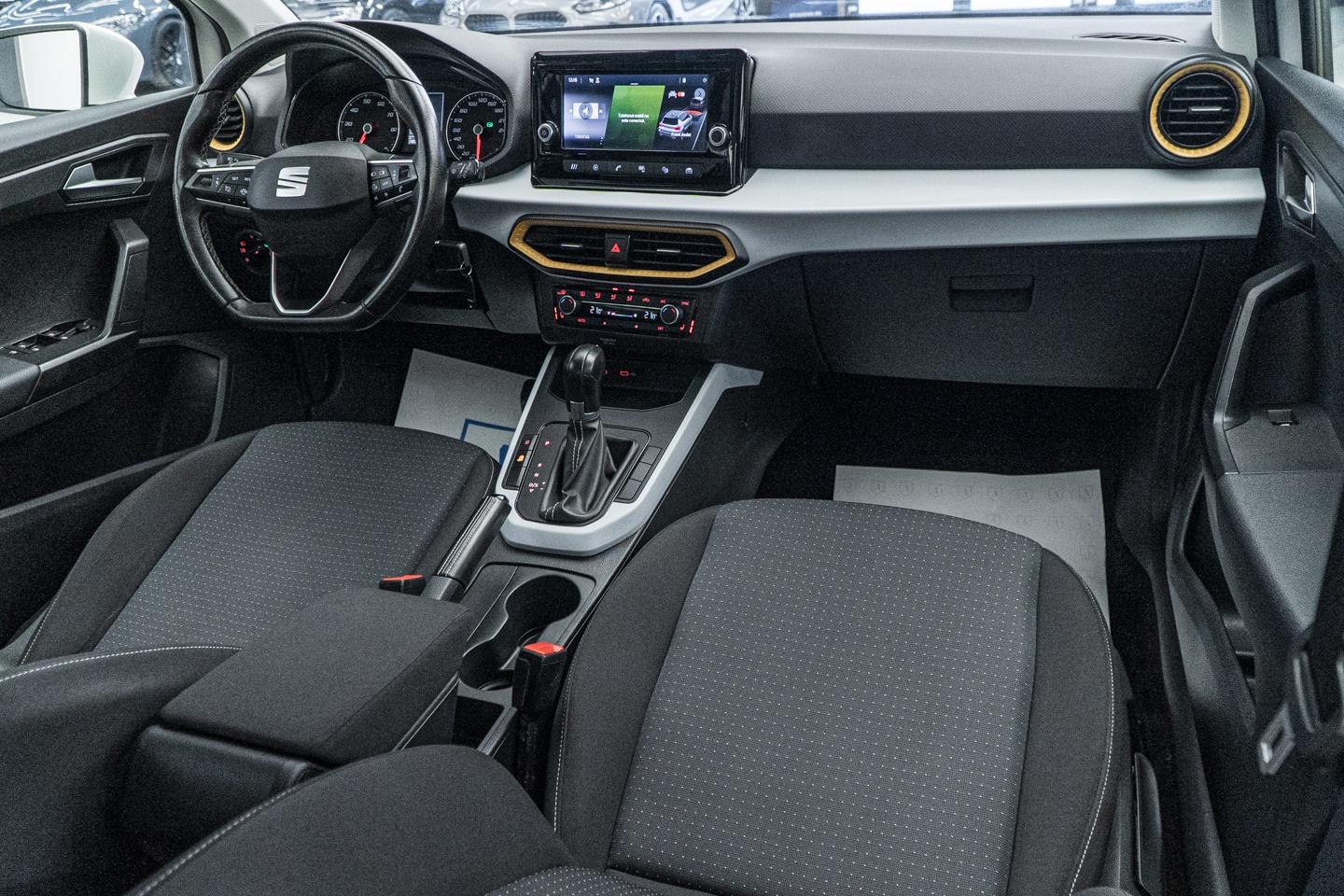 Seat Arona — poza 2