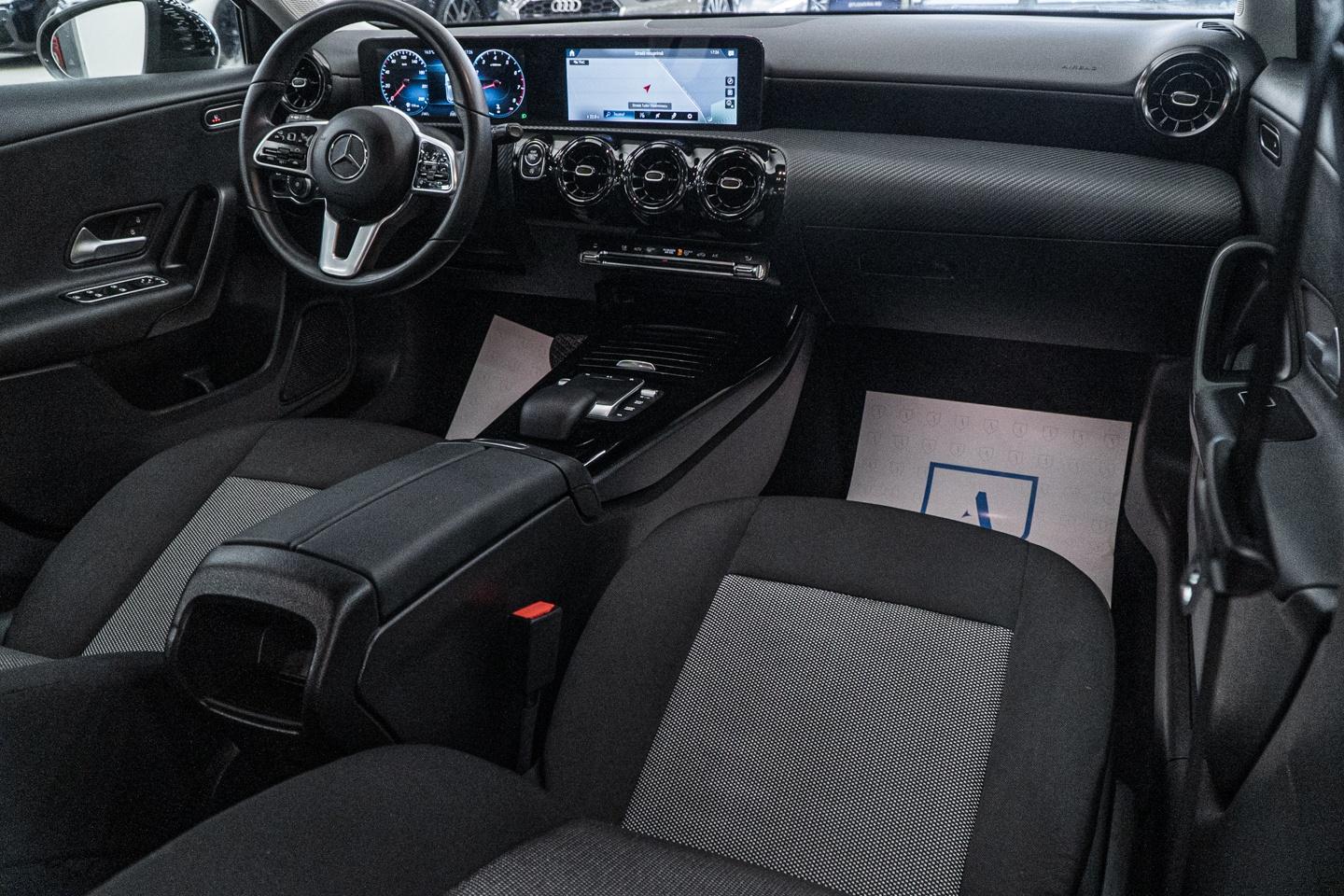 Mercedes-Benz A 180 — poza 2