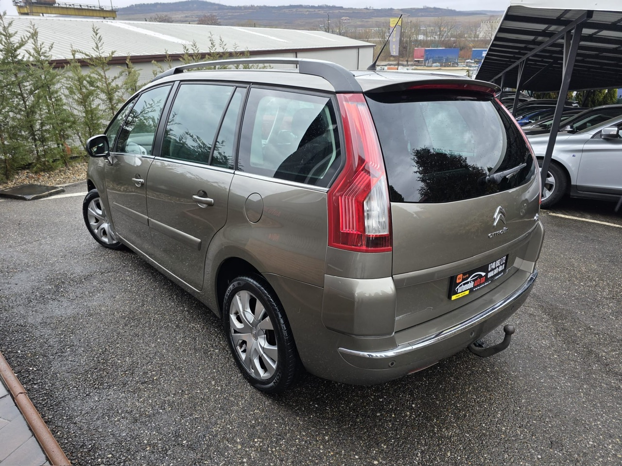 Citroen C4-Grand-Picasso — poza 2
