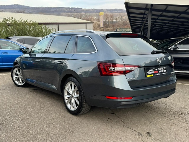 Skoda Superb — poza 3