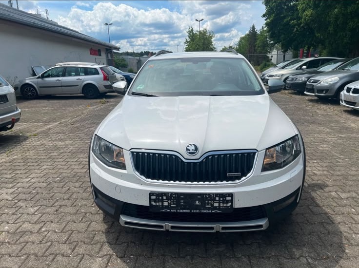 Skoda Octavia — poza 3