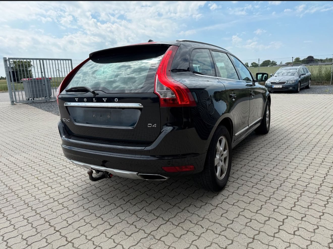 Volvo Xc60 — poza 3