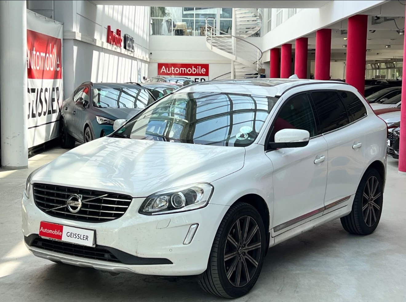 Volvo Xc60 — poza 2