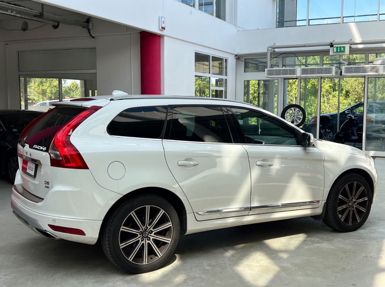 Volvo Xc60 — poza 3
