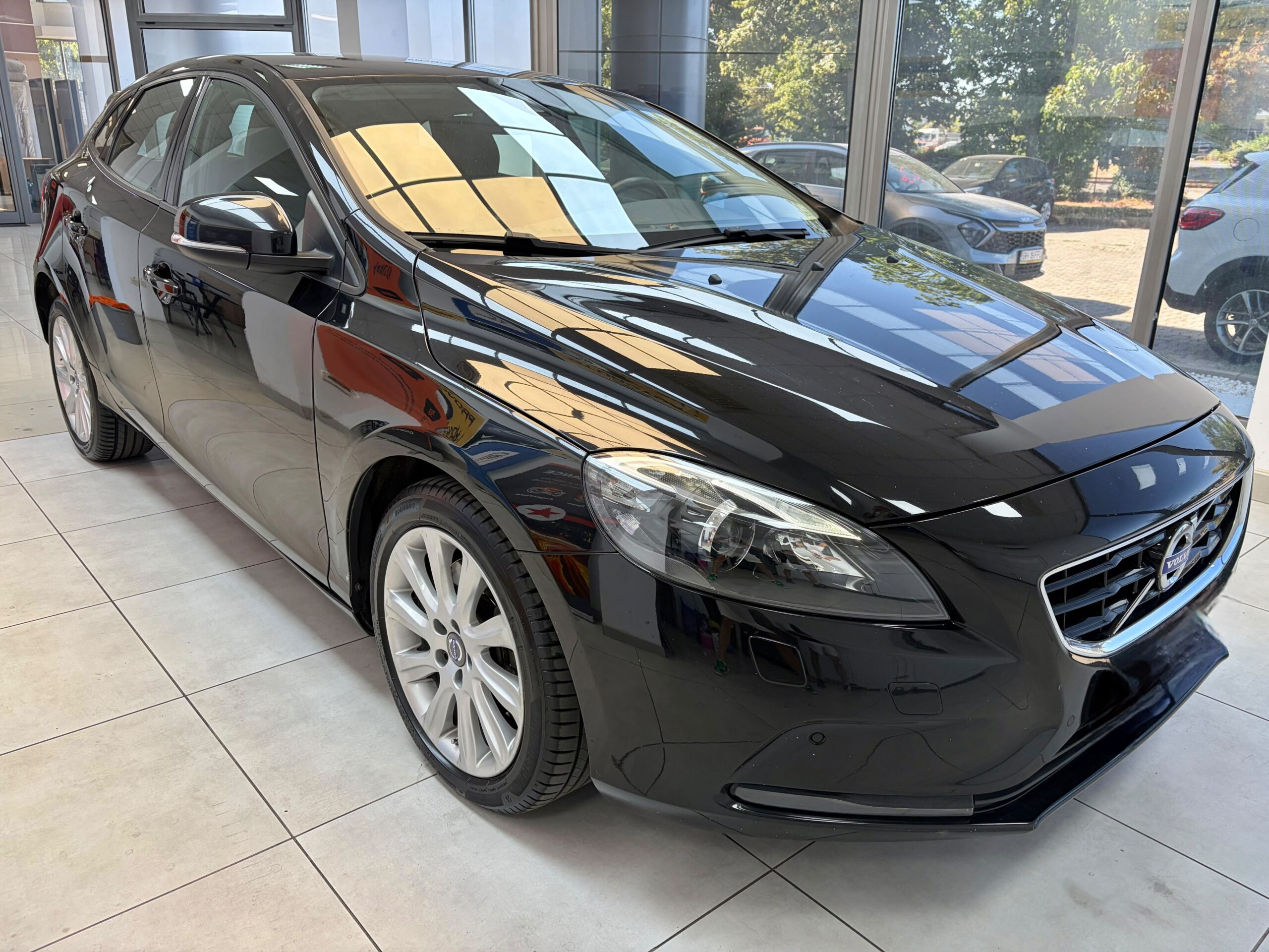 Volvo V40