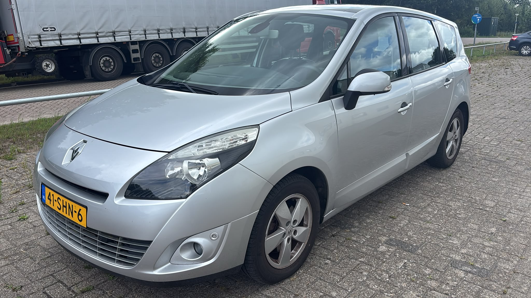 Renault Grand Scenic — poza 2