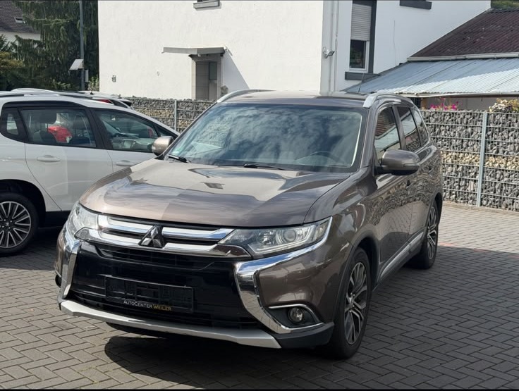 Mitsubishi Outlande — poza 3