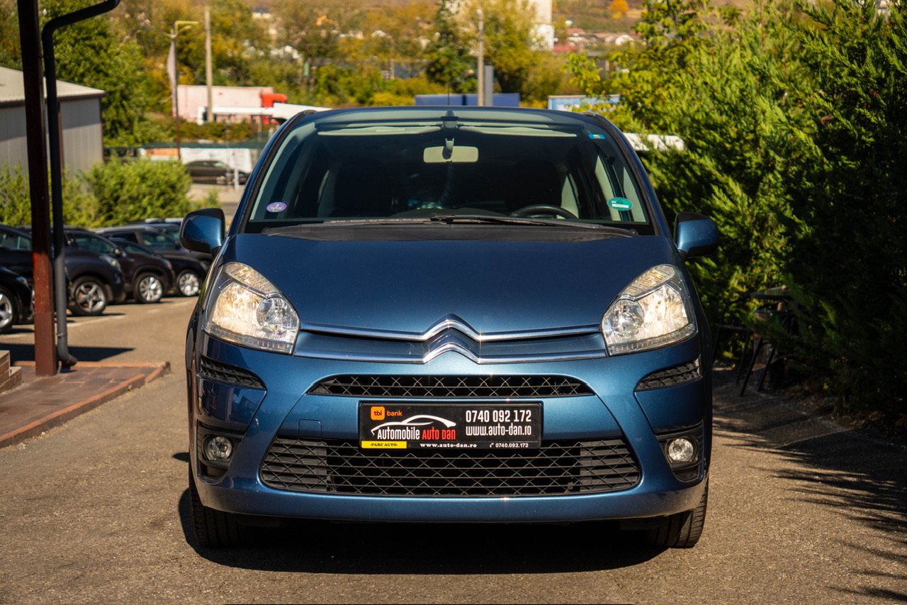 Citroen C4-Grand-Picasso — poza 2