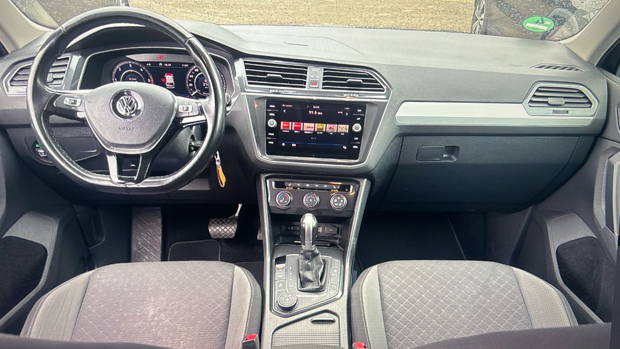 Volkswagen Tiguan — poza 3